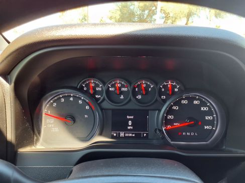 Used 2022 Chevrolet Silverado 1500 Custom Trail Boss AWD/4WD image 26