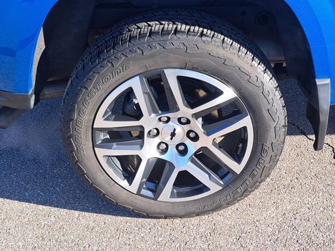 Used 2024 Chevrolet Colorado Z71 w/ Z71 Convenience Package 2 image 6