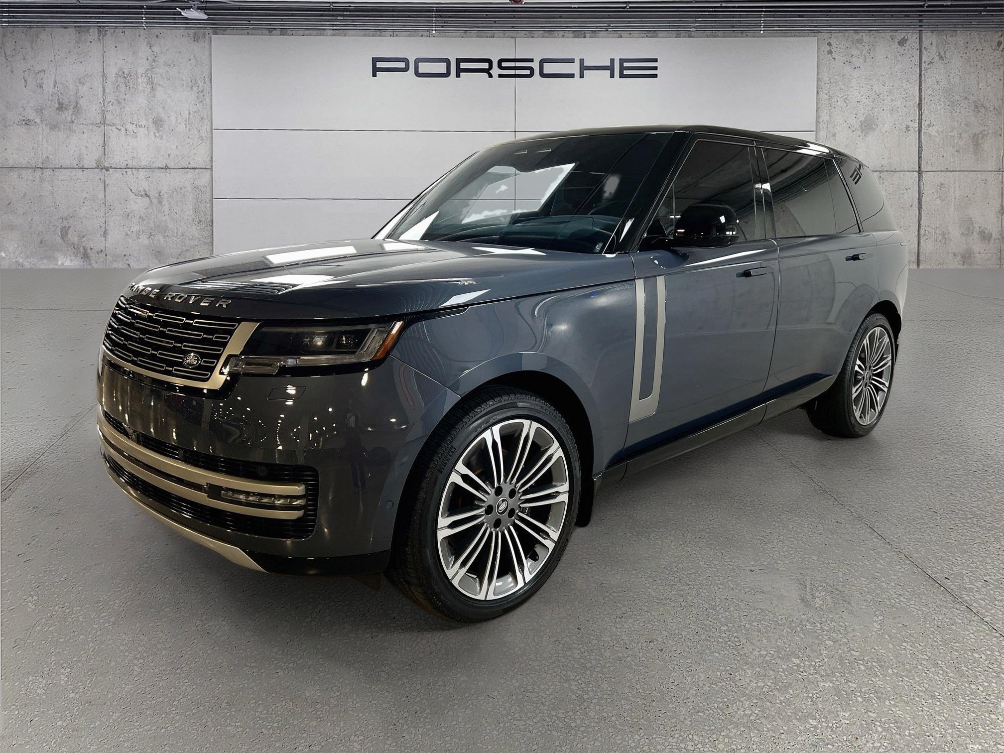 Used 2025 Land Rover Range Rover Long Wheelbase SE AWD/4WD image 1
