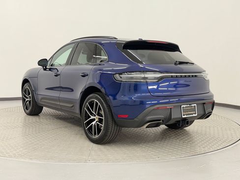 Used 2026 Porsche Macan AWD/4WD image 3