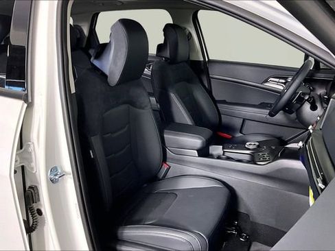 New 2026 Kia Sportage SX Prestige AWD/4WD image 12