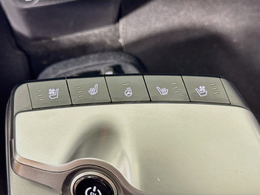 Used 2023 Kia EV6 Wind w/ Wind Technology Package AWD/4WD image 15