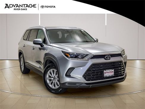 Certified 2025 Toyota Grand Highlander AWD image 2