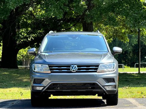 Used 2020 Volkswagen Tiguan SEL image 12