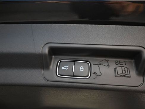 New 2025 Ford Explorer Active w/ Active Comfort Package image 9