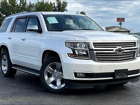 Used 2017 Chevrolet Tahoe Premier AWD/4WD image 2