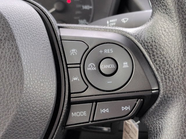 Certified 2025 Toyota Corolla LE FWD image 23