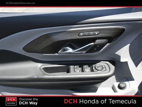 Used 2023 GMC Terrain SLT w/ Tech Package AWD/4WD image 15