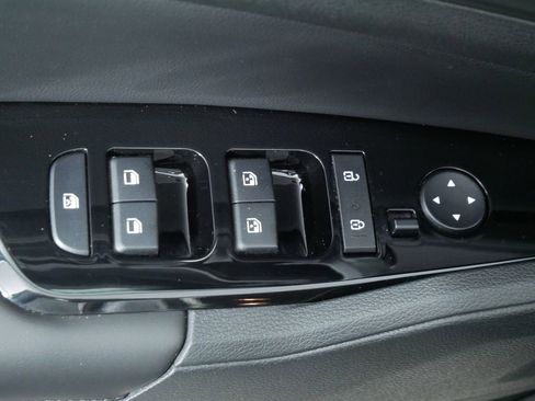 Used 2023 Kia Sportage EX image 20