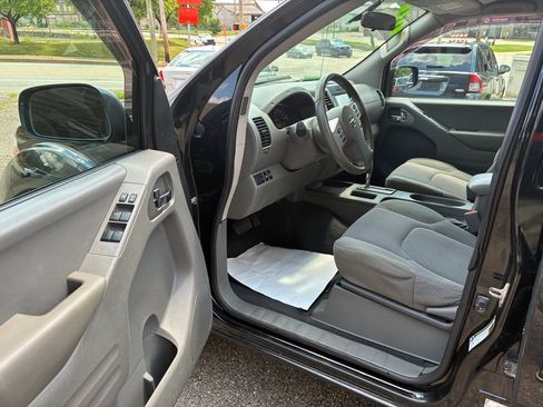Used 2019 Nissan Frontier SV AWD/4WD image 10