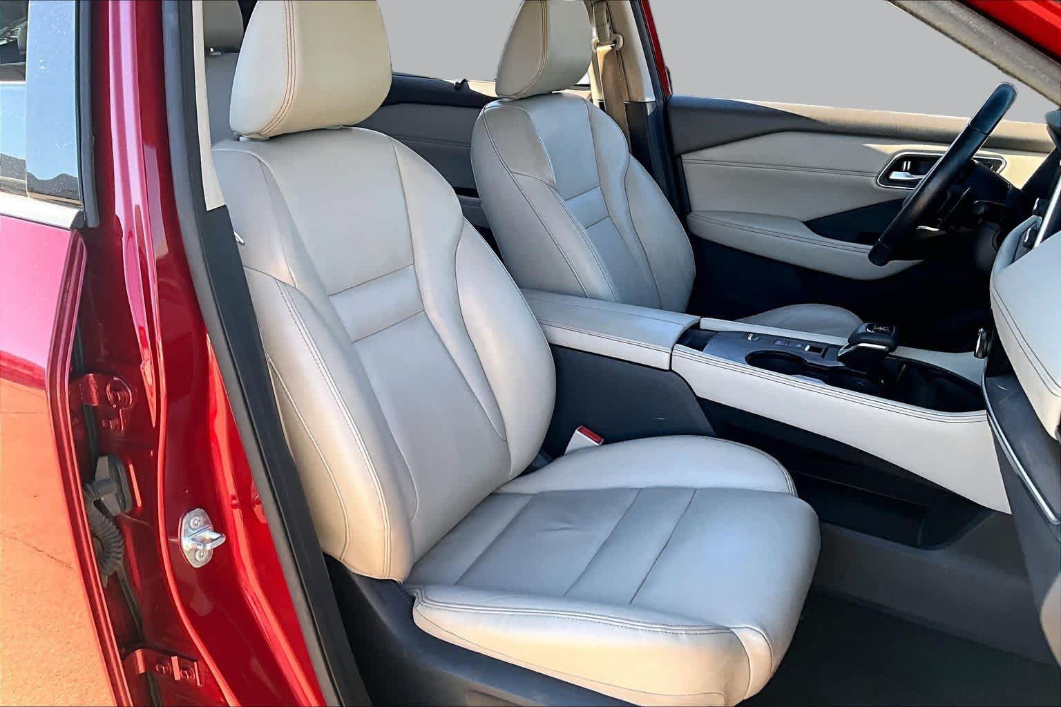Used 2021 Nissan Rogue SL FWD image 9