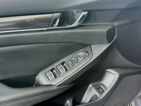 Used 2022 Honda Accord Sport image 15