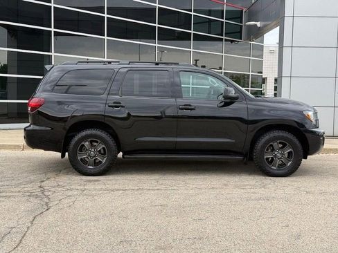 Used 2021 Toyota Sequoia SR5 w/ Premium Package AWD/4WD image 2