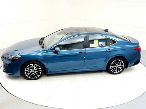 New 2026 Toyota Camry XLE image 11