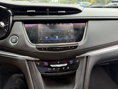 Used 2017 Cadillac XT5 Luxury w/ Driver Awareness Package image 28