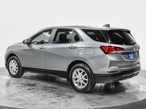 Used 2023 Chevrolet Equinox LT AWD/4WD image 4