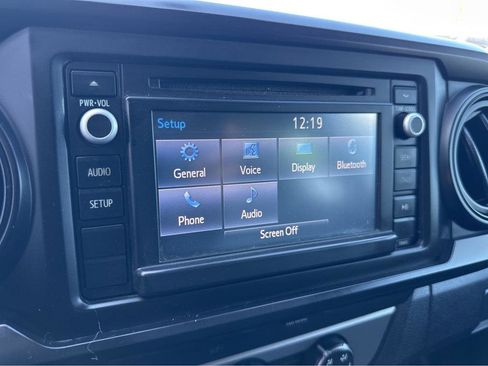 Used 2019 Toyota Tacoma SR image 5