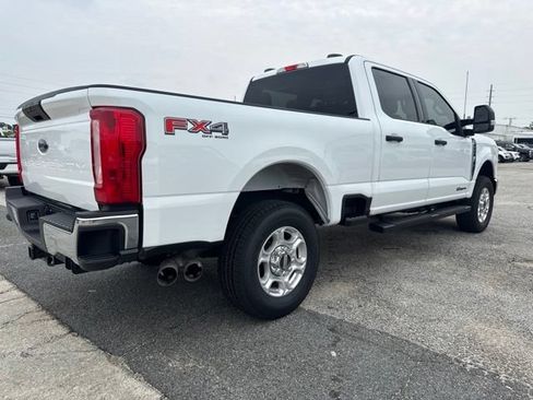 Used 2025 Ford F250 XLT w/ FX4 Off-Road Package AWD/4WD image 5