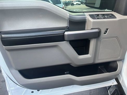 Used 2018 Ford F150 XLT w/ Equipment Group 302A Luxury image 13