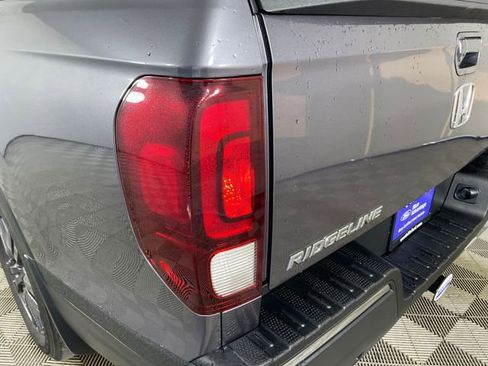 Used 2020 Honda Ridgeline Sport image 21