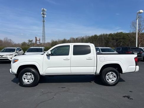 Used 2023 Toyota Tacoma SR image 10