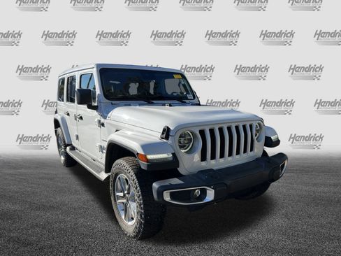 Used 2021 Jeep Wrangler Unlimited Sahara image 2