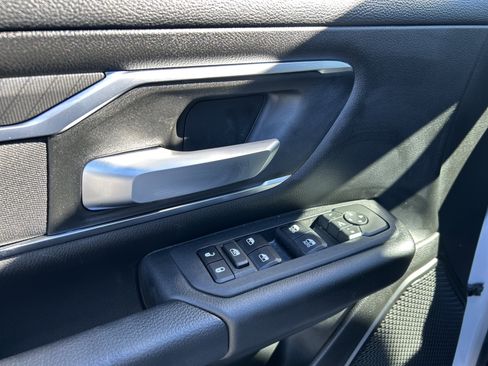 New 2026 RAM 1500 4x4 Crew Cab image 15