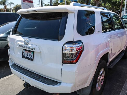 Used 2015 Toyota 4Runner SR5 RWD image 15