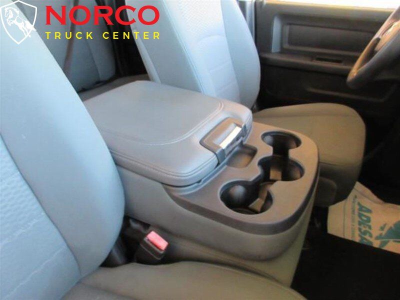 Used 2015 RAM 1500 Express RWD image 15