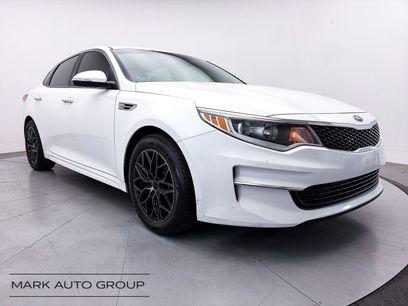 Used 2018 Kia Optima LX w/ 17" Alloy Wheels Package