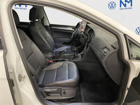 Used 2019 Volkswagen Golf Alltrack SE AWD/4WD image 15