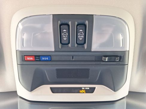 Certified 2025 Subaru Crosstrek 2.0i Premium image 23