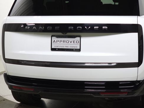 Certified 2025 Land Rover Range Rover Long Wheelbase SE AWD/4WD image 7