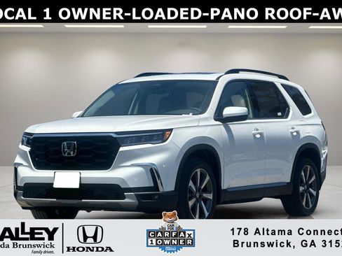 Certified 2025 Honda Pilot Touring image 1