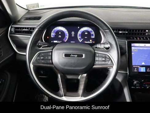 Used 2022 Jeep Grand Cherokee L Limited w/ Black Appearance Package RWD image 7