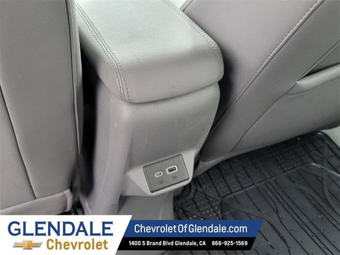 Certified 2022 Chevrolet Bolt EUV Premier w/ Sun & Sound Package image 11
