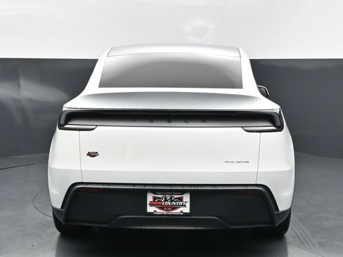 Used 2026 Tesla Model Y AWD image 5