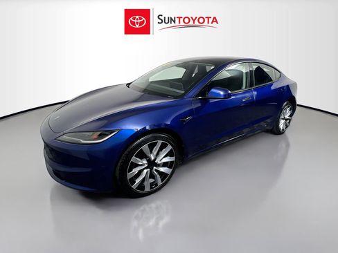 Used 2025 Tesla Model 3 Long Range RWD image 9