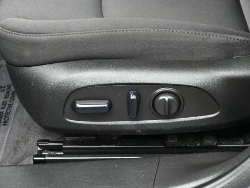 Used 2024 Chevrolet Malibu LT FWD image 12