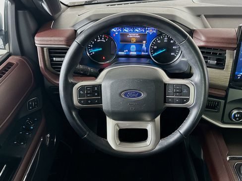 Used 2024 Ford Expedition Max Limited image 18