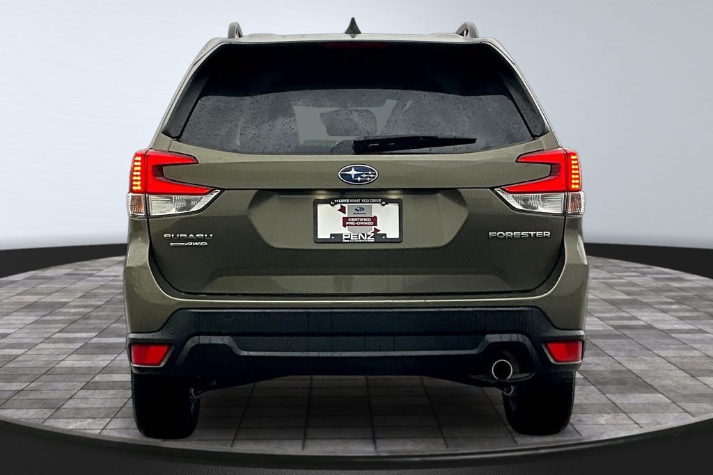 Used 2024 Subaru Forester Limited AWD/4WD image 5