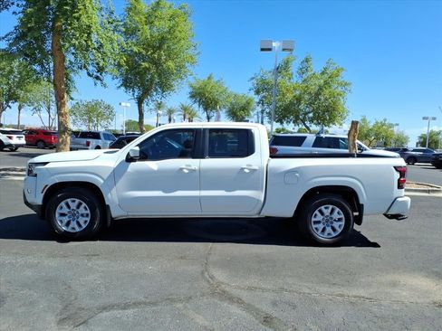 Used 2022 Nissan Frontier SV w/ Technology Package image 7