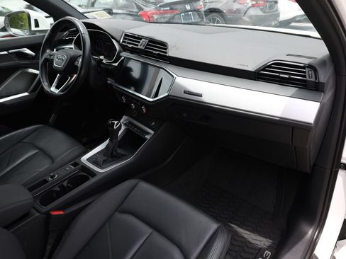 Used 2021 Audi Q3 2.0T Premium w/ Convenience Package AWD/4WD image 20