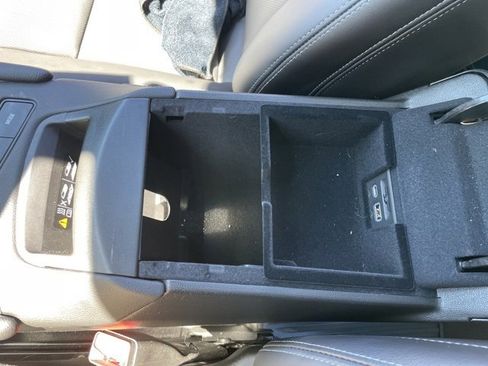 Used 2024 Cadillac XT5 Premium Luxury image 35