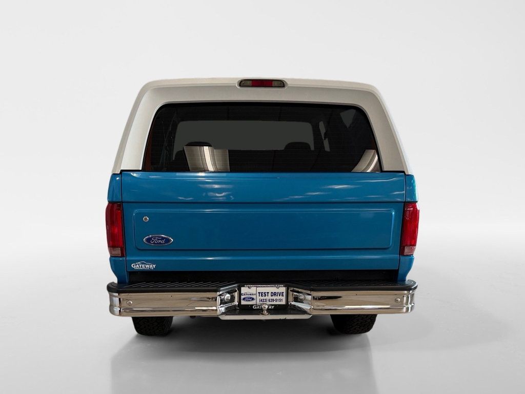 Used 1994 Ford Bronco XL AWD/4WD image 4