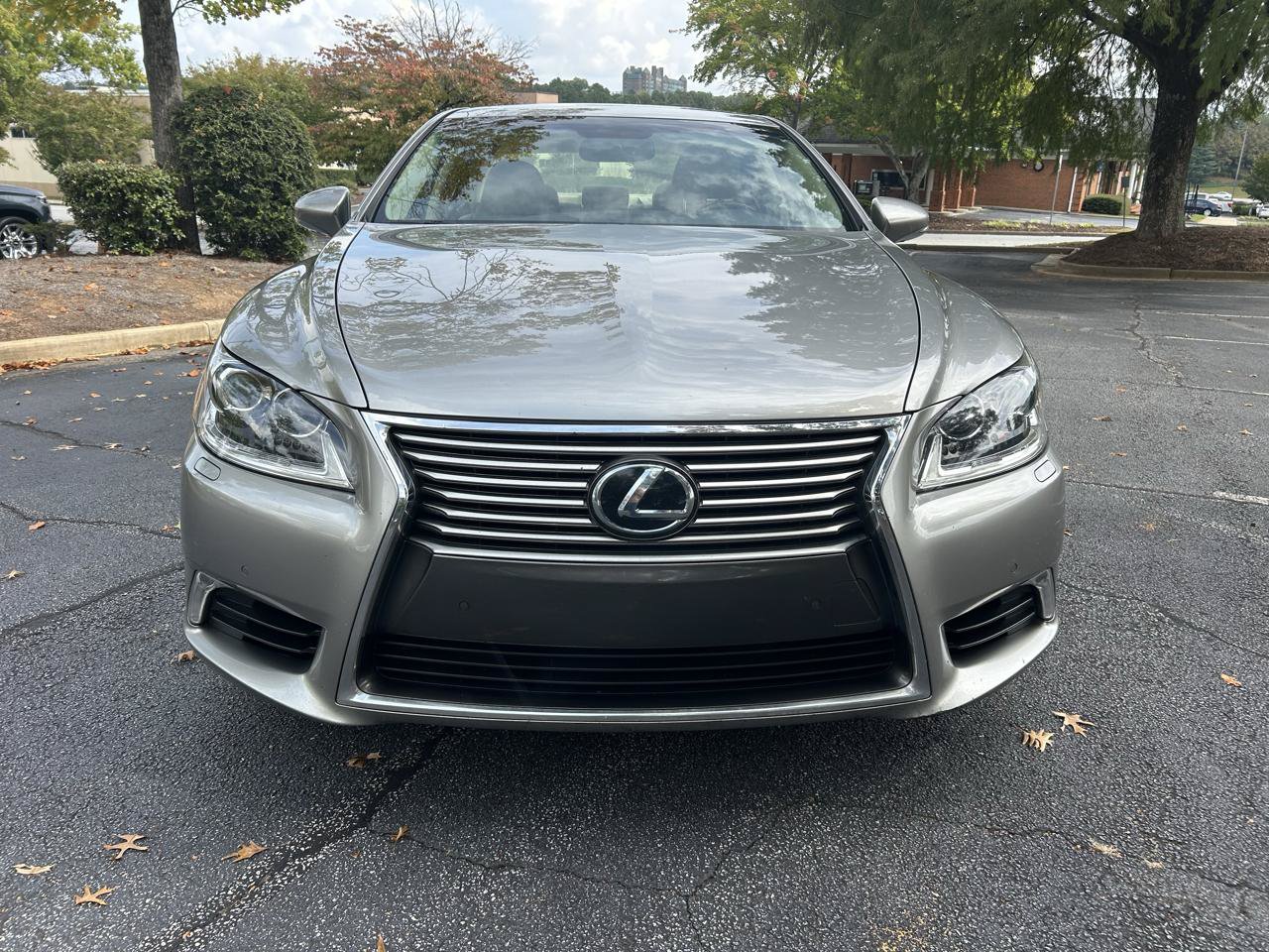 Used 2017 Lexus LS 460 w/ Comfort Package RWD image 8