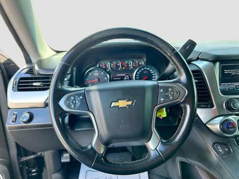 Used 2019 Chevrolet Suburban LT w/ LT Midnight Edition RWD image 8