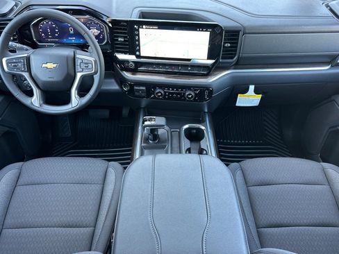New 2026 Chevrolet Silverado 1500 LT w/ Convenience Package II AWD/4WD image 13