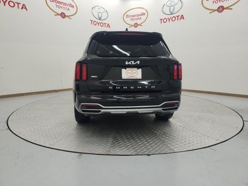 Used 2022 Kia Sorento SX image 7