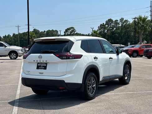 Used 2026 Nissan Rogue S FWD image 7